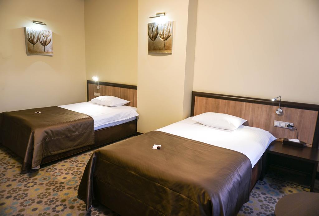 Park-Hotel Golosievo Kiev Eksteriør billede