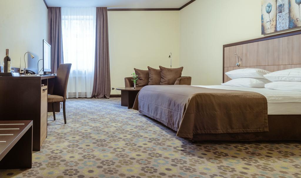 Park-Hotel Golosievo Kiev Eksteriør billede