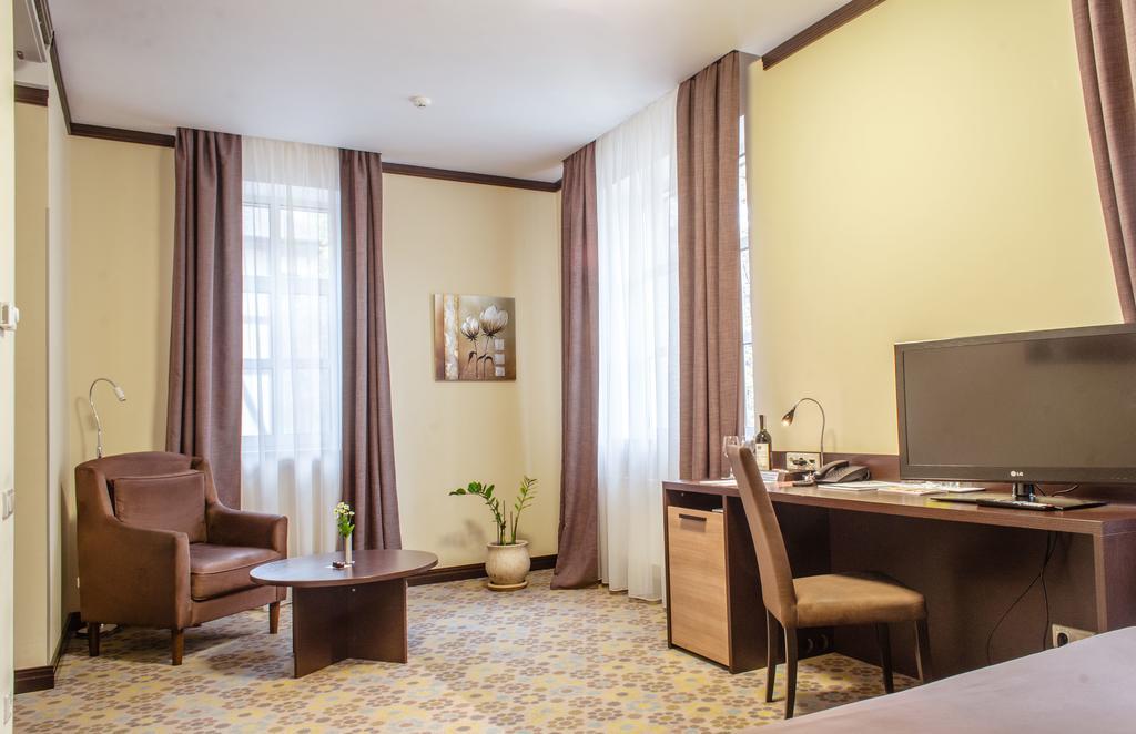 Park-Hotel Golosievo Kiev Eksteriør billede