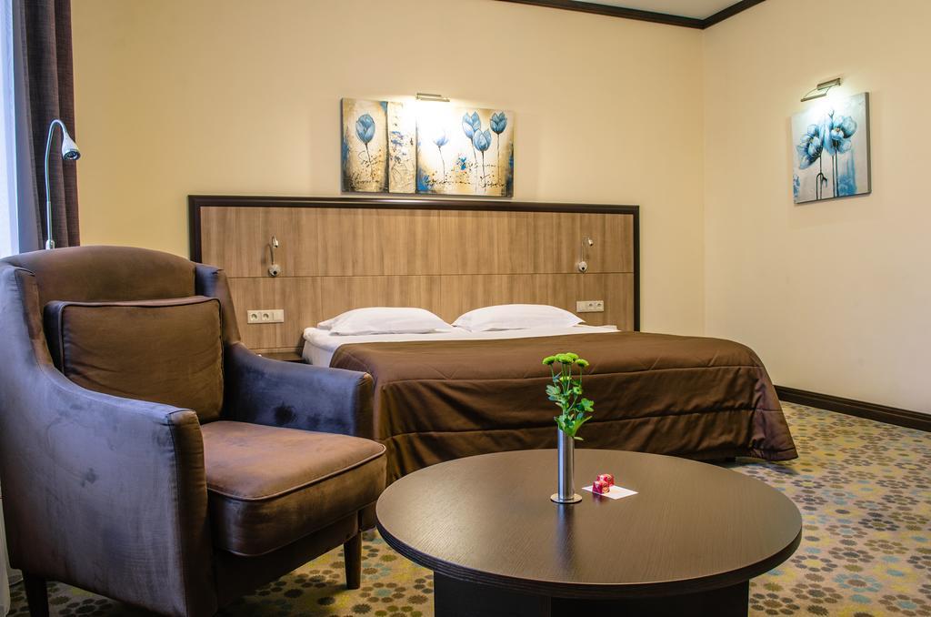Park-Hotel Golosievo Kiev Eksteriør billede