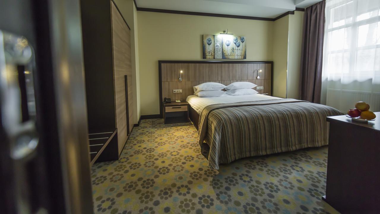 Park-Hotel Golosievo Kiev Eksteriør billede
