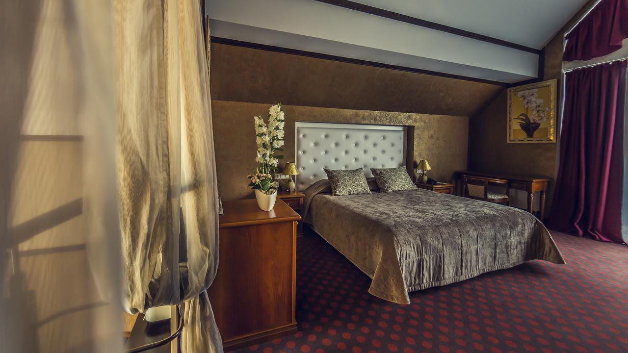 Park-Hotel Golosievo Kiev Eksteriør billede