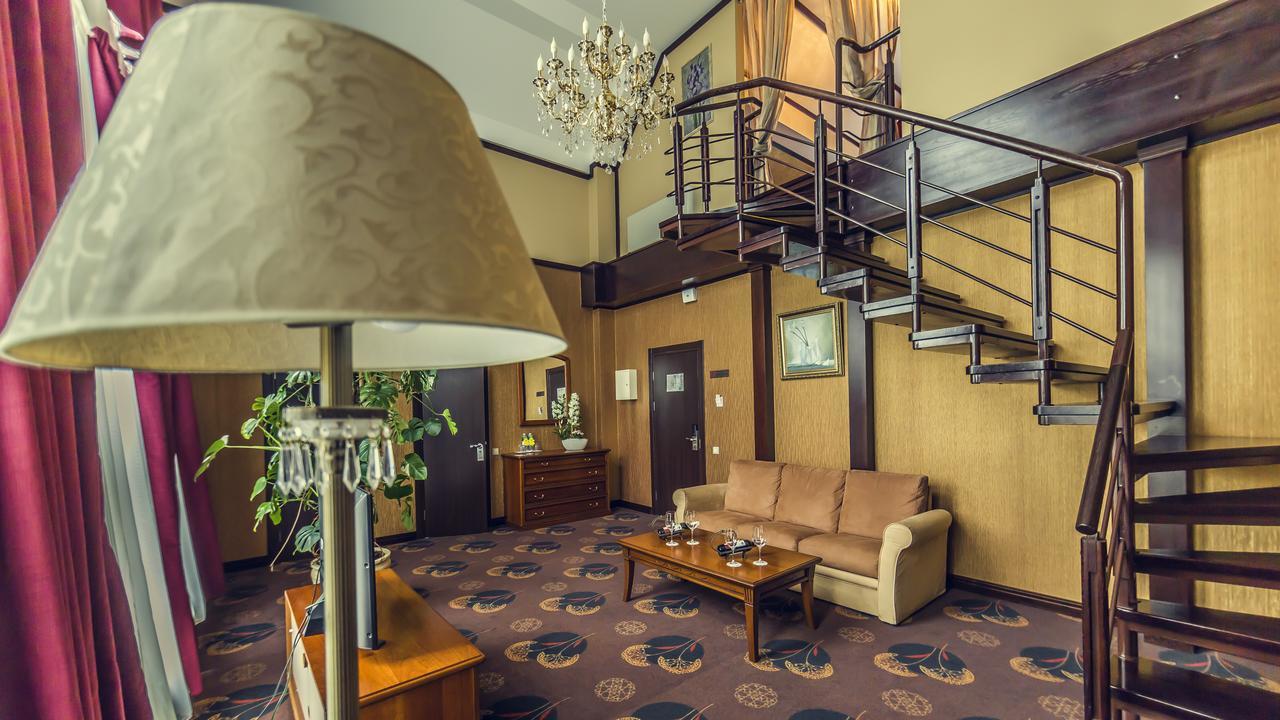 Park-Hotel Golosievo Kiev Eksteriør billede