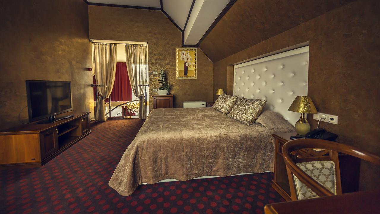Park-Hotel Golosievo Kiev Eksteriør billede