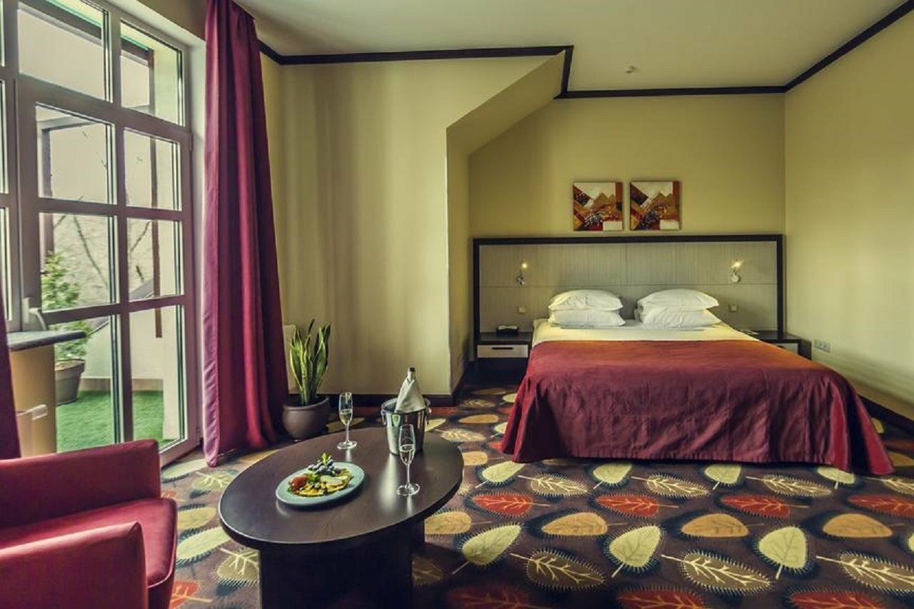 Park-Hotel Golosievo Kiev Eksteriør billede
