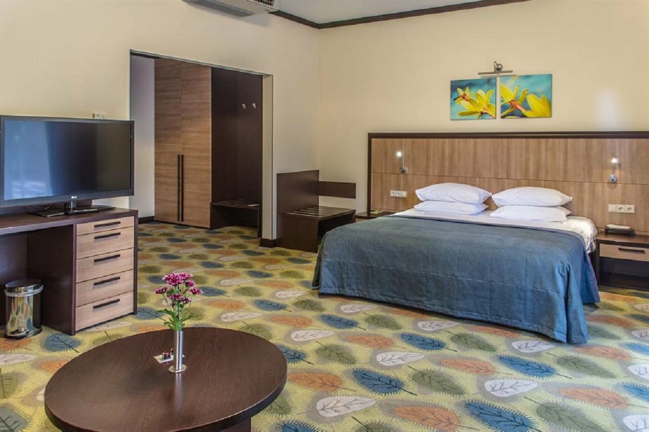 Park-Hotel Golosievo Kiev Eksteriør billede